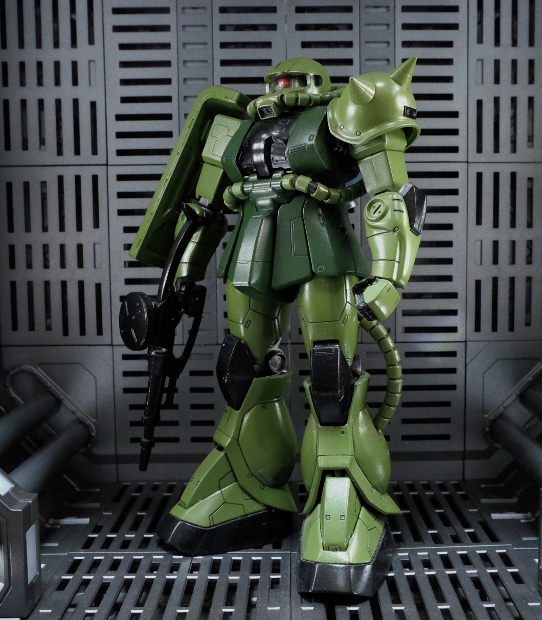 MG Zaku II 02.jpg